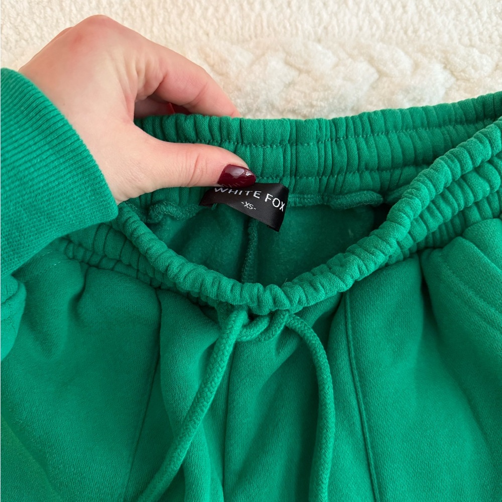 Green White Fox Boutique Hoodie and Sweatpants Set - Picture 6 of 12